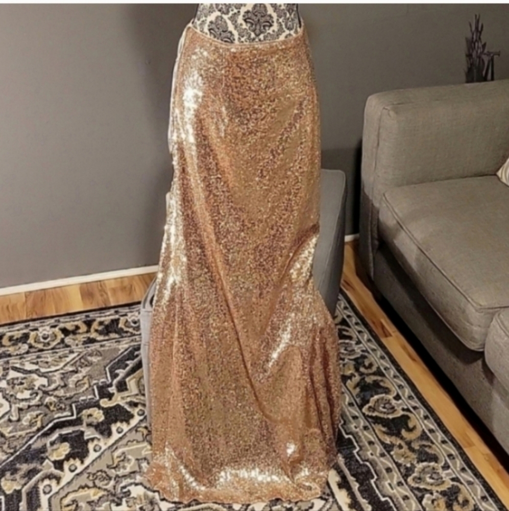 Jasmine Two Piece Sequined Dress - Picture 5 of 8